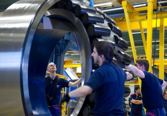 Компания SKF поможет крупным судам избавиться от качки