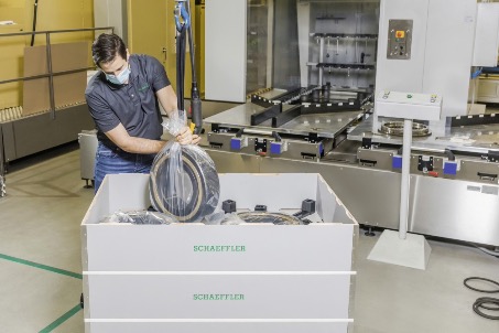 Schaeffler и Flender разработали многоразовую тару для перевозки и хранения крупногабаритных подшипников